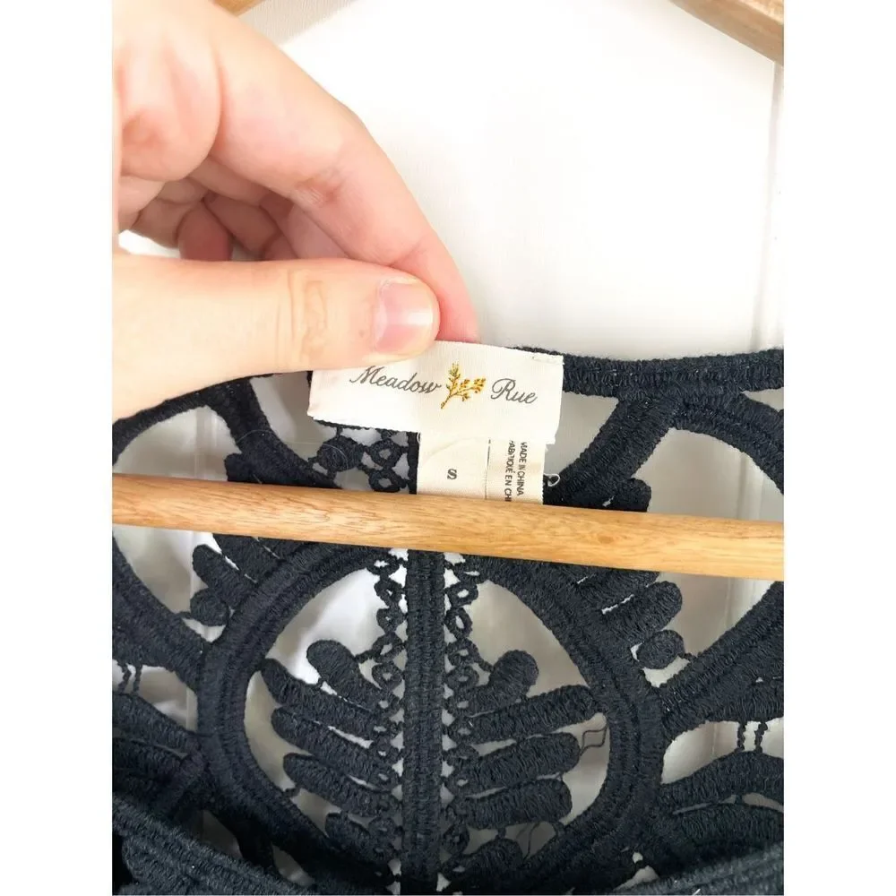Anthropologie Meadow Rue Bobbin Crochet Lace Long Sleeve Black Top‎ Size Small